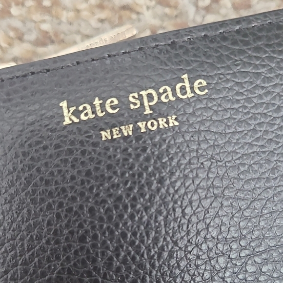 NWOT Kate Spade Black Pebbled Leather Wallet - Picture 2 of 8